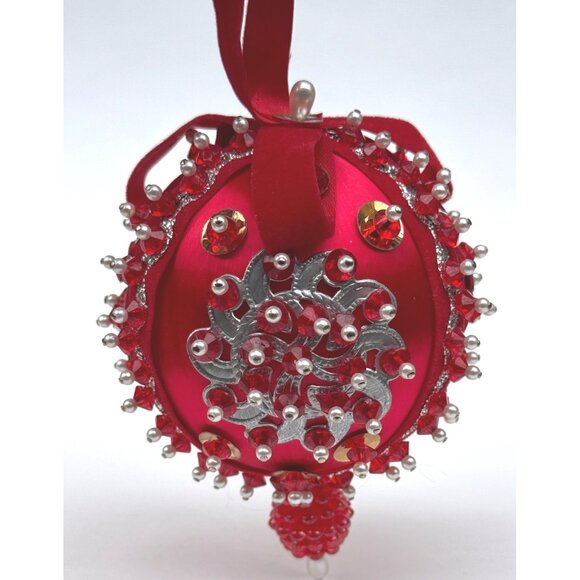 Vintage Red Satin Beaded Push Pin Christmas Ornament Handmade 2 Mid Century - Picture 5 of 12